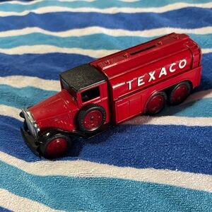 Vintage-Style Red Metal Tanker Bank Truck